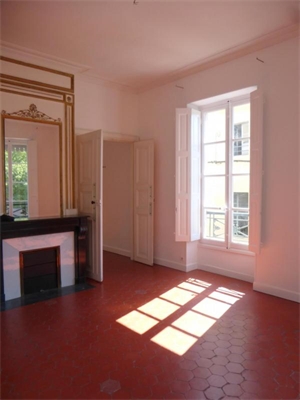 appartement ancien à la vente -   30000  NIMES, surface 110 m2 vente appartement ancien - UBI371886187