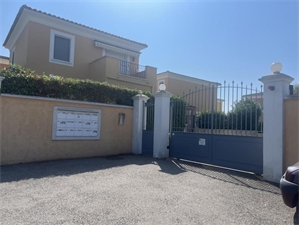 ferme à la vente -   06600  ANTIBES, surface 90 m2 vente ferme - UBI436814351