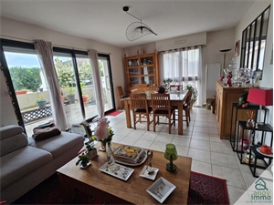 t4 à la vente -   79100  THOUARS, surface 87 m2 vente t4 - UBI472654310