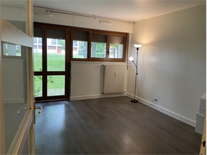 studio à la location -   95130  FRANCONVILLE, surface 35 m2 location studio - UBI477327341