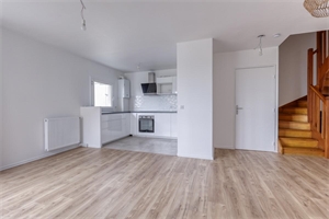 t3 à la location -   78500  SARTROUVILLE, surface 64 m2 location t3 - UBI479043143