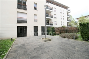 appartement à la vente -   78200  MANTES LA JOLIE, surface 41 m2 vente appartement - UBI384992489