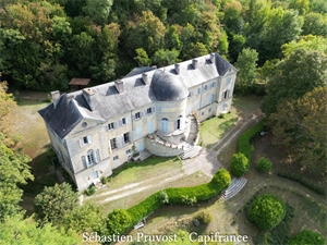 chateau à la vente -   24000  PERIGUEUX, surface 900 m2 vente chateau - UBI399971397