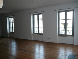 appartement à la location -   16100  COGNAC, surface 110 m2 location appartement - UBI414700101