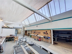 loft-atelier à la vente -   38300  BOURGOIN JALLIEU, surface 439 m2 vente loft-atelier - UBI419779036