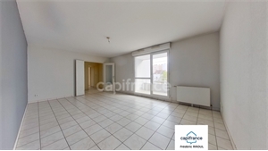 appartement à la vente -   21000  DIJON, surface 70 m2 vente appartement - UBI421547023
