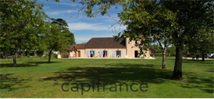 demeure à la vente -   46110  CARENNAC, surface 273 m2 vente demeure - UBI427437662