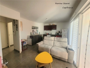 appartement à la vente -   13300  SALON DE PROVENCE, surface 42 m2 vente appartement - UBI452797163