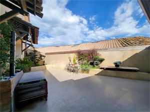 maison traditionnelle à la vente -   34320  ROUJAN, surface 252 m2 vente maison traditionnelle - UBI456983957