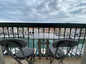 appartement ancien à la vente -   34200  SETE, surface 104 m2 vente appartement ancien - UBI458607206
