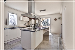 villa à la vente -   05000  CHATEAUVIEUX, surface 205 m2 vente villa - UBI459821624