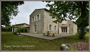 maison à la vente -   17400  SAINT JEAN D ANGELY, surface 226 m2 vente maison - UBI460388426