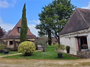 propriete à la vente -   24330  LA DOUZE, surface 470 m2 vente propriete - UBI461256242