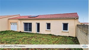 maison à la vente -   17700  SURGERES, surface 81 m2 vente maison - UBI464182760