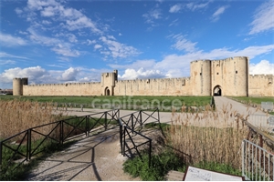 immeuble à la vente -   30220  AIGUES MORTES, surface 300 m2 vente immeuble - UBI464382938