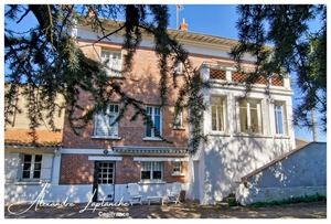maison bourgeoise à la vente -   82000  MONTAUBAN, surface 217 m2 vente maison bourgeoise - UBI468661262