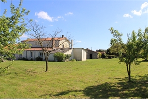 longere à la vente -   49340  VEZINS, surface 140 m2 vente longere - UBI469714316