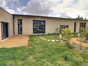 maison à la vente -   69140  CREPIEUX LA PAPE, surface 192 m2 vente maison - UBI469789580