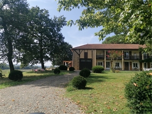 propriete à la vente -   32230  MARCIAC, surface 230 m2 vente propriete - UBI469864280