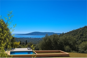 villa à la vente -   83310  GRIMAUD, surface 260 m2 vente villa - UBI470065310