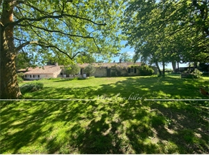 maison à la vente -   85230  SAINT URBAIN, surface 440 m2 vente maison - UBI470361005