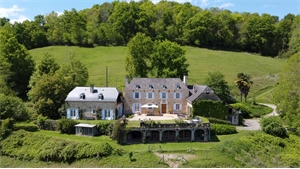 propriete à la vente -   64000  PAU, surface 450 m2 vente propriete - UBI470608172