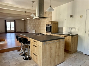 duplex-triplex à la vente -   49400  SAUMUR, surface 135 m2 vente duplex-triplex - UBI470763350