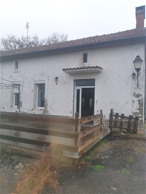 maison a renover à la vente -   16360  BAIGNES SAINTE RADEGONDE, surface 86 m2 vente maison a renover - UBI470880350