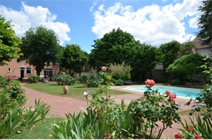 maison bourgeoise à la vente -   42300  ROANNE, surface 395 m2 vente maison bourgeoise - UBI470932697
