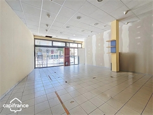 immeuble à la vente -   79100  THOUARS, surface 180 m2 vente immeuble - UBI471460814