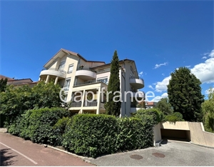 appartement à la vente -   01220  DIVONNE LES BAINS, surface 115 m2 vente appartement - UBI471643721