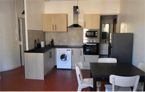 appartement à la location -   13390  AURIOL, surface 40 m2 location appartement - UBI473057852