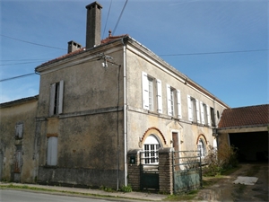 corps de ferme à la vente -   17770  BURIE, surface 145 m2 vente corps de ferme - UBI473352134