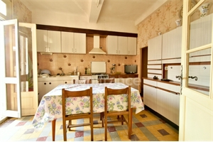 maison de village à la vente -   13990  FONTVIEILLE, surface 81 m2 vente maison de village - UBI474090587