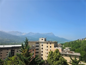 appartement à la vente -   05200  EMBRUN, surface 46 m2 vente appartement - UBI474452594
