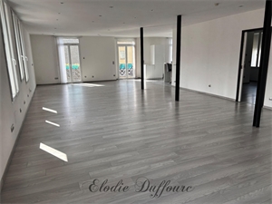 appartement renove à la vente -   65100  LOURDES, surface 146 m2 vente appartement renove - UBI476239373