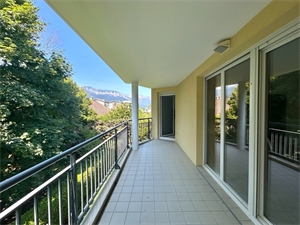 appartement renove à la vente -   74210  FAVERGES, surface 88 m2 vente appartement renove - UBI476682014