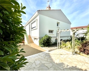 maison à la vente -   17000  LA ROCHELLE, surface 118 m2 vente maison - UBI476855000