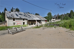 propriete à la vente -   01260  LE GRAND ABERGEMENT, surface 560 m2 vente propriete - UBI476894348