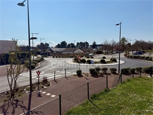 appartement à la vente -   01220  DIVONNE LES BAINS, surface 73 m2 vente appartement - UBI477096401