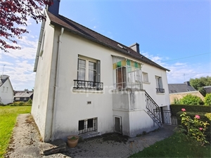 maison a renover à la vente -   29270  CARHAIX PLOUGUER, surface 102 m2 vente maison a renover - UBI477361115