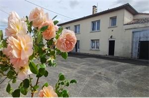 maison a renover à la vente -   16200  HOULETTE, surface 265 m2 vente maison a renover - UBI477942983
