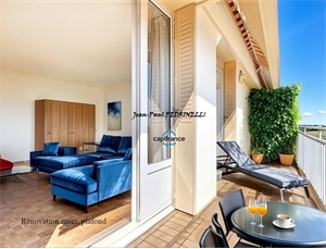 appartement à la vente -   69300  CALUIRE ET CUIRE, surface 72 m2 vente appartement - UBI480059912