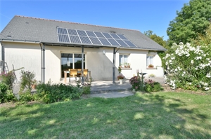 pavillon à la vente -   49400  SAUMUR, surface 104 m2 vente pavillon - UBI483813290