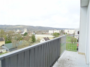 t4 à la location -   89700  TONNERRE, surface 82 m2 location t4 - UBI478382600