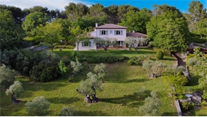 villa à la vente -   83300  DRAGUIGNAN, surface 285 m2 vente villa - UBI423567517