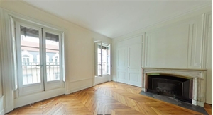 t5 à la location -   69006  LYON 6EME ARRONDISSEMENT, surface 155 m2 location t5 - UBI475864172