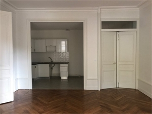 t4 à la location -   69003  LYON 3EME ARRONDISSEMENT, surface 100 m2 location t4 - UBI478247207