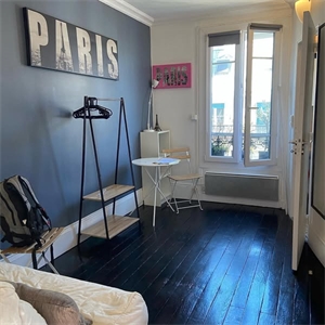 studio à la location -   75018  PARIS 18EME ARRONDISSEMENT, surface 16 m2 location studio - UBI472798526