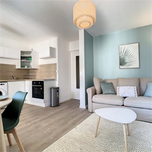 studio à la location -   69003  LYON 3EME ARRONDISSEMENT, surface 28 m2 location studio - UBI480003227